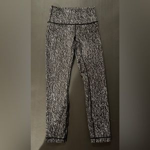 Lululemon Wunder Under High Rise Legging Size 4